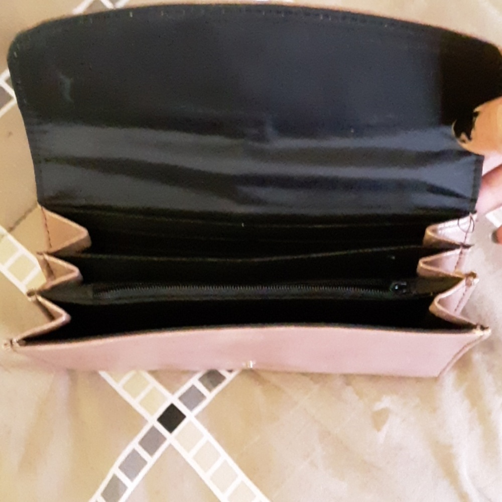 Wallet - Picture 3 of 3